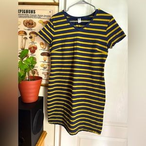 XL old navy bodycon dress. Blue and yellow stripes
